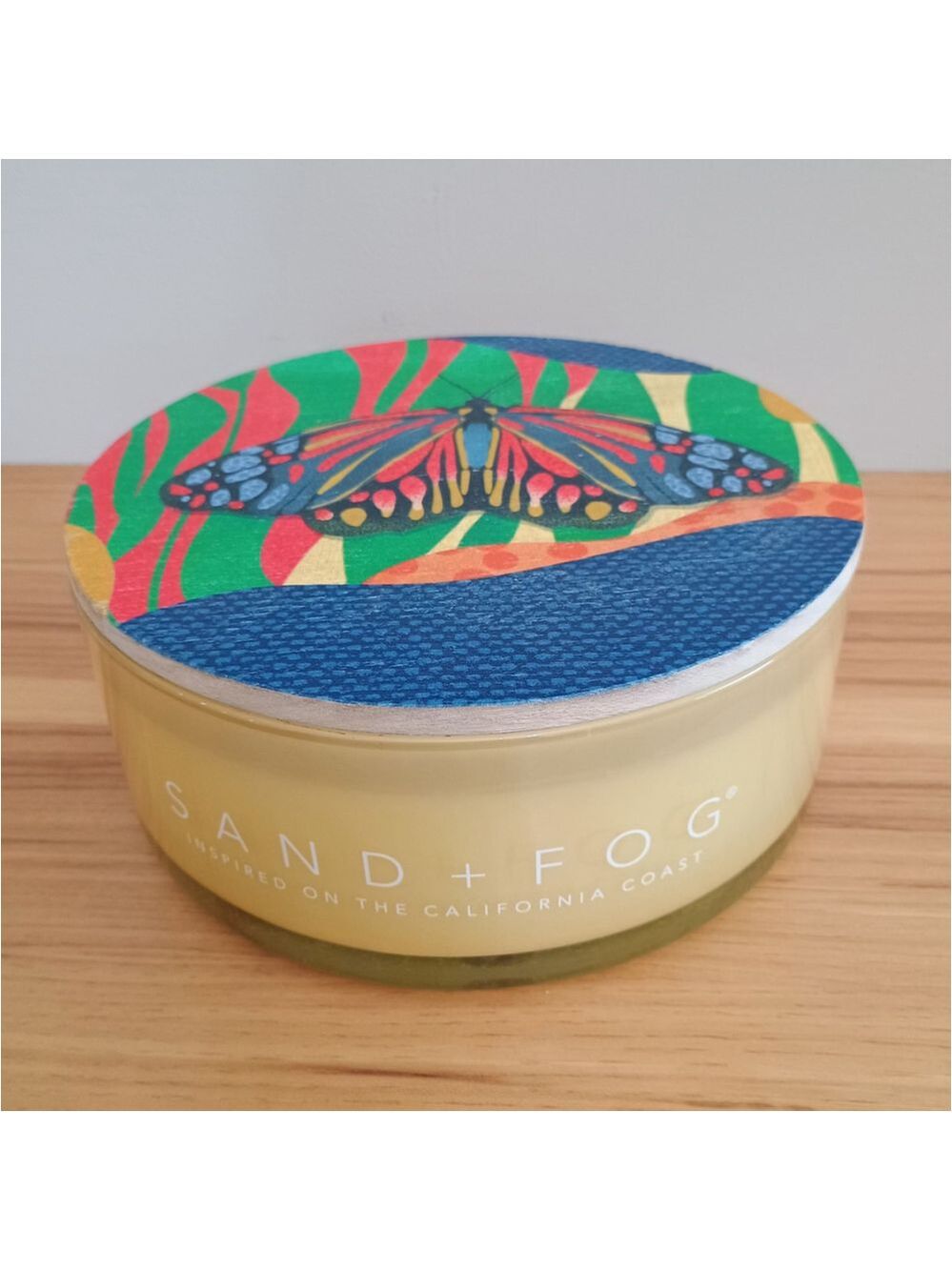 Sand + Fog Amber & Fig Hand Poured Candle 36oz 7 Wick Butterfly Wood Top